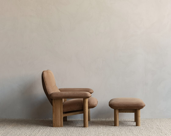 Brasilia Lounge Chair | Walnut | Audo Bouclé 02 | Sessel | Audo Copenhagen