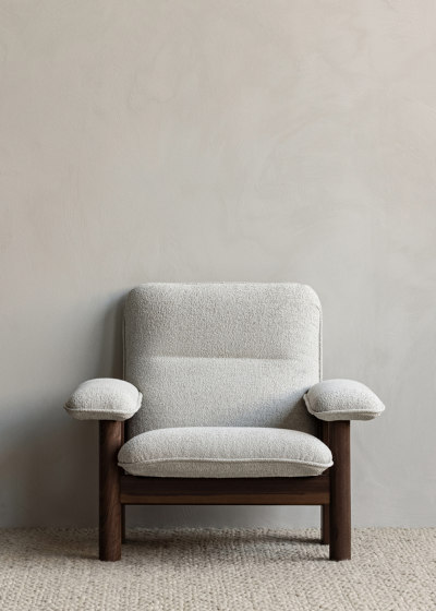 Brasilia Lounge Chair | Dark Stained Oak | Sheepskin, Root | Armchairs | Audo Copenhagen