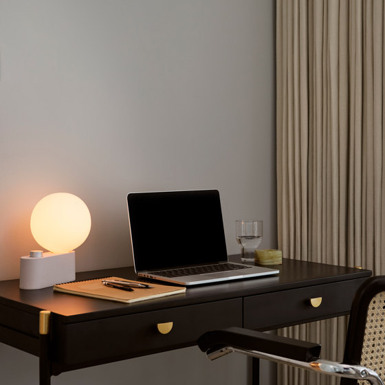 Alumina Table Lamp Sapphire with Sphere IV EU | Lampade tavolo | Tala