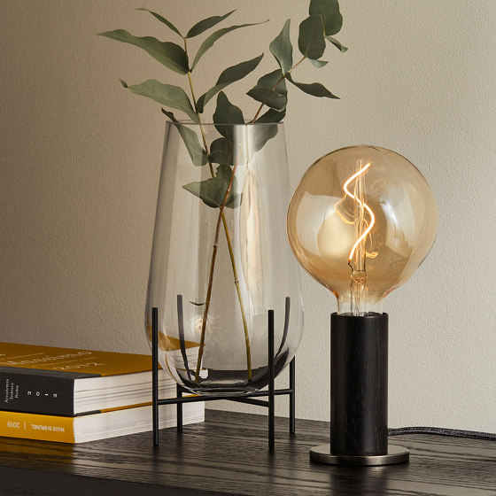 Walnut Knuckle Table Lamp with Voronoi-I Bulb EU | Lampade tavolo | Tala