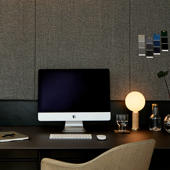 Walnut Knuckle Table Lamp with Voronoi-I Bulb EU | Table lights | Tala
