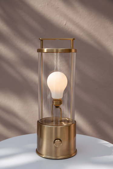Tala x Farrow & Ball, The Muse Portable Lamp in Candlenut White | Lámparas de sobremesa | Tala
