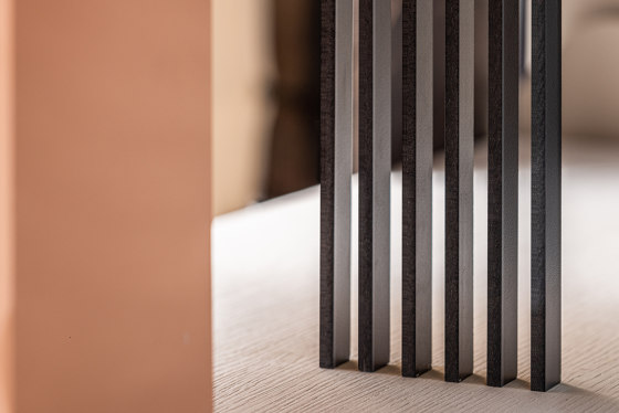 Elegant black | Wood panels | UNILIN Division Panels