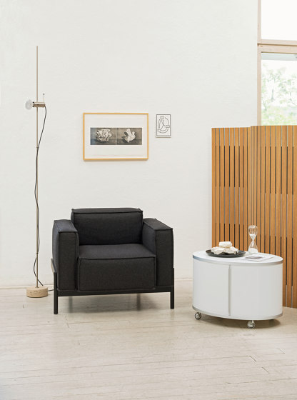 WOGG 17 Ellipse Tower | 002 white | Sideboards | WOGG