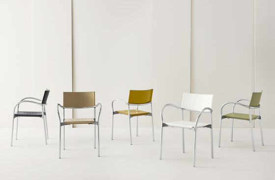 Breeze | Chairs | Segis