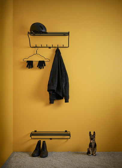 Classic | Mitten shelf black | Coat racks | Maze