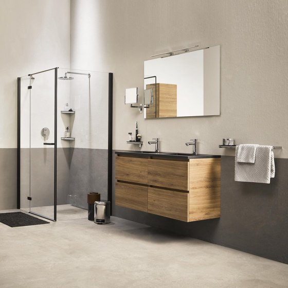 Frame Black Chrome | Bathroom Shelf 26cm Black / Chrome | Bath shelves | Geesa