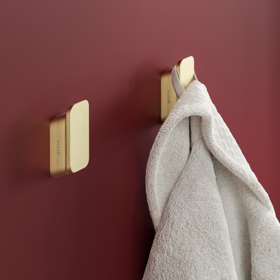 Shift Brushed Gold | Towel Hook Medium Brushed Gold (Set Of 2) | Towel rails | Geesa