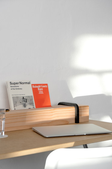 Kurt | Desks | Nils Holger Moormann