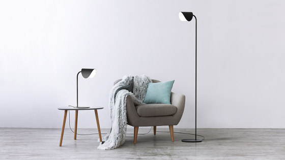 Veska Table Lamp | Tischleuchten | Valaisin Grönlund