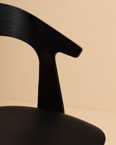 MAKI Stackable Chair 1.01.Z/I | Stühle | Cantarutti