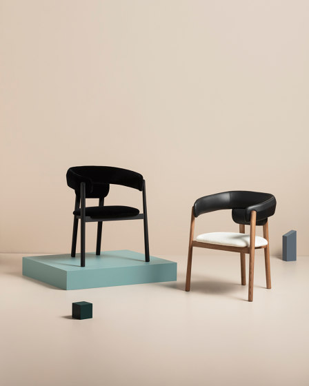 TUILLI Chair 1.03.0-W | Chairs | Cantarutti