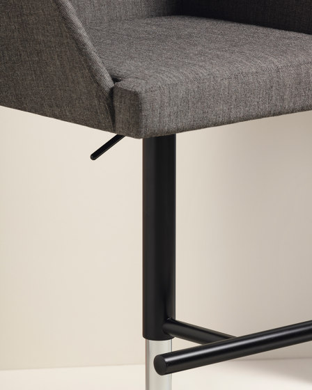 LEA Swivel Chair A.03.0 | Chaises | Cantarutti