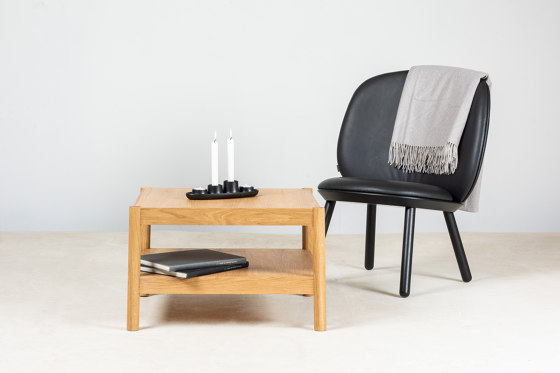 La chaise Citizen, dossier rectangulaire, chêne, peinture noire | Chaises | EMKO PLACE
