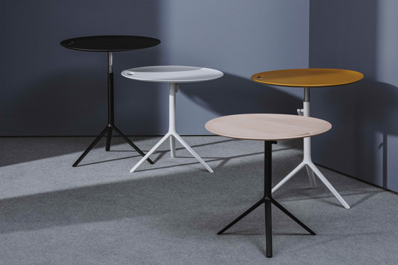 Triada Occasional ME 6070 | Tables d'appoint | Andreu World