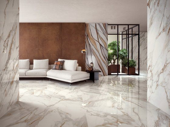 Roma Gold Nero Elegante Leaves Mosaico Brillante 25,9X30,9 | Ceramic tiles | Fap Ceramiche