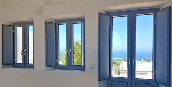 Santorini - Fira | Fenstertypen | KAPTAIN
