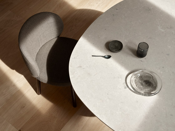 Ovata counter stool | Chaises de comptoir | Wendelbo