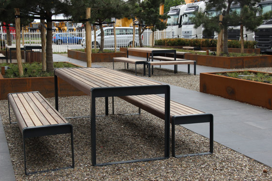 STORR 2300 4 seater | Benches | FURNS