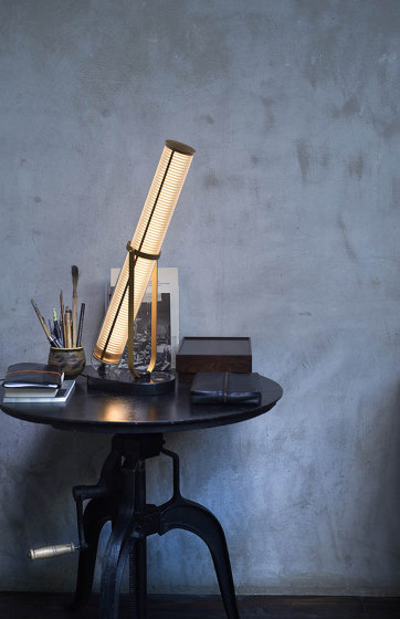 LA LAMPE FRECHIN | Luminaires de table | DCW éditions