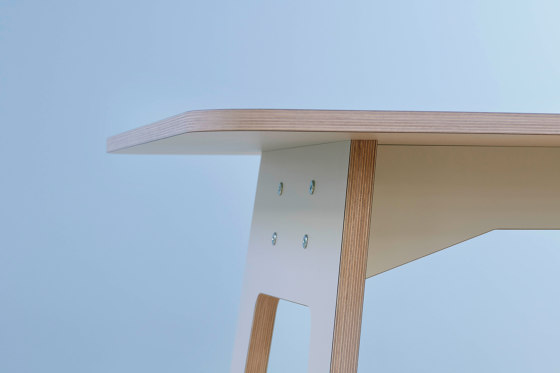 desk | Meeting 107 | Standing tables | Vifian Möbelwerkstätte AG