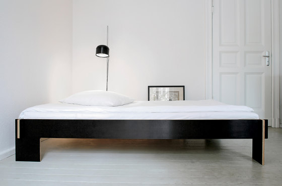 Siebenschläfer mit Kopfteil | Betten | Nils Holger Moormann