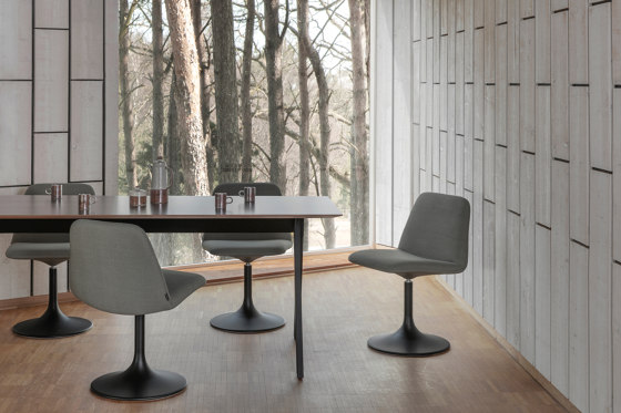 Vinga 82 | Bar stools | Johanson Design
