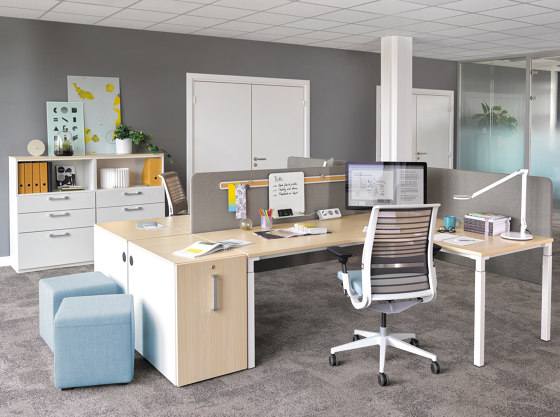 Kalidro Desk | Desks | Steelcase