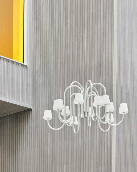 Apollo Chandelier 6 arm | Kronleuchter | HAY