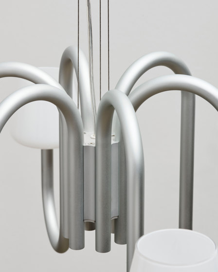 Apollo Chandelier 12 arm | Kronleuchter | HAY