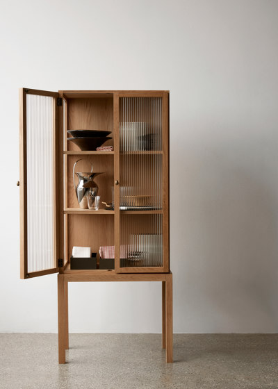 Curiosity Cabinet, H168 | Natural Oak | Armarios | Audo Copenhagen