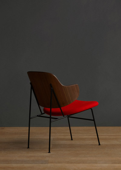 The Penguin Lounge Chair, Black Steel | Walnut / Re-Wool 218 | Poltrone | Audo Copenhagen