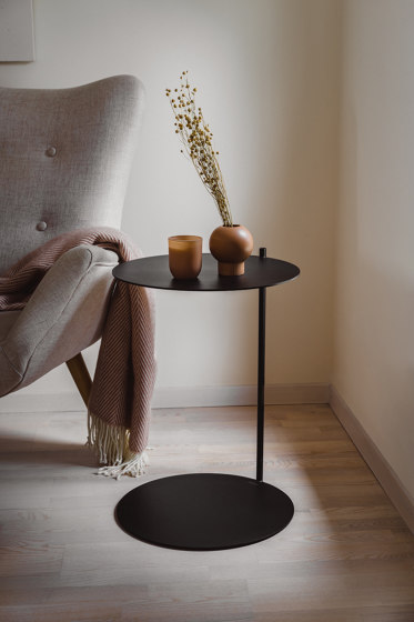 Ande Side Table | Piazza Beige | Side tables | noo.ma