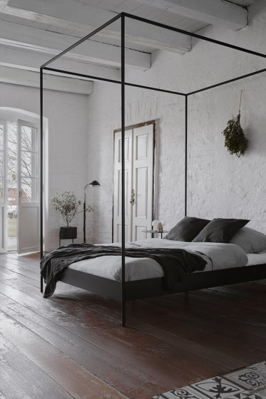 Eton Basic Bed with Headboard Sand Beige | Vulcano Black | Letti | noo.ma
