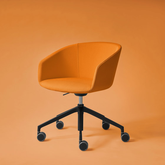 Ox:Co small | OXS4R | Chairs | Bejot