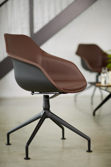 Yonda Schalenstuhl 320/10 | Stühle | Wilkhahn