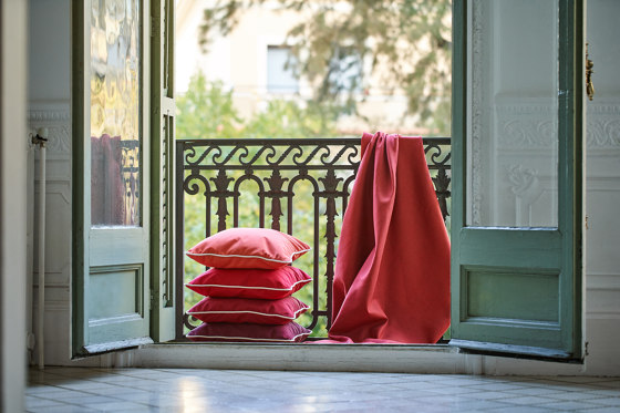 Liso | Rojo | Drapery fabrics | Agora