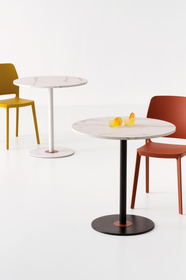 Ovo | Bistro tables | Pointhouse