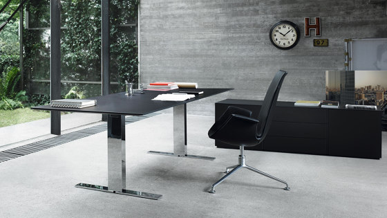 Exec-V high desk | Contract tables | Walter Knoll