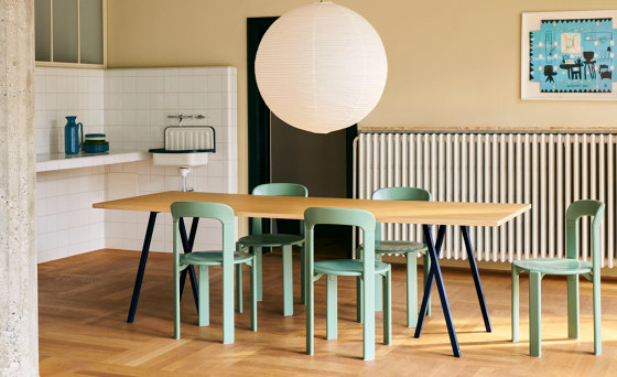 Loop Stand Table | Tables hautes | HAY