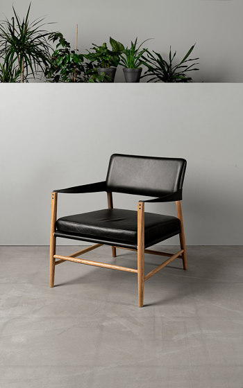 Bremen lounge chair oak oiled | Sessel | Hans K