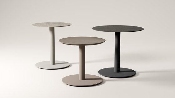 Globe Bar | Standing tables | B&T Design