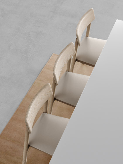 Mika Bar - Upholstered Seat without Backrest | Taburetes | B&T Design