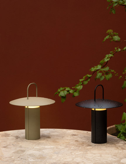 Ray Table Lamp, Portable | Dusty Green | Tischleuchten | Audo Copenhagen