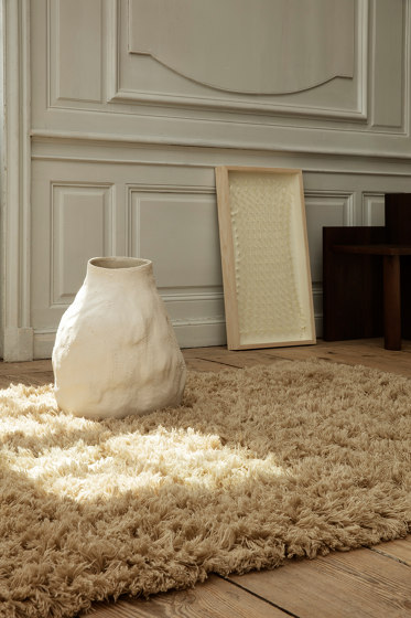 Vulca Vase - Large - Off-white Stone | Floreros | ferm LIVING