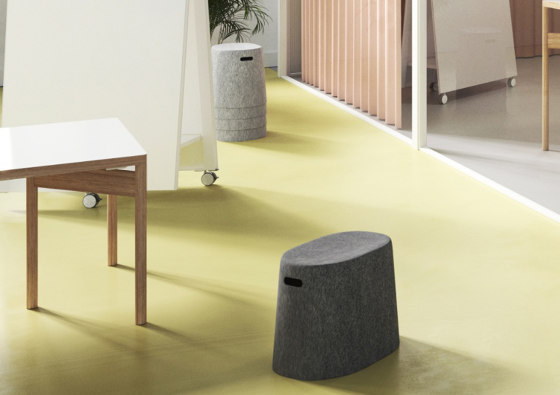 Moving Stool - light | Contenedores / Cajas | Moving Walls