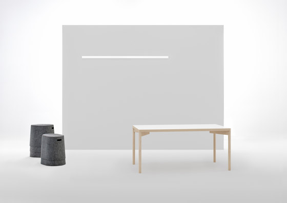 Moving Table - tief 80x80 | Schreibtische | Moving Walls