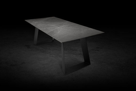 Mea mesa con inducción | Pietra Grey Matte | Dura Edge patas de mesa | Placas de cocina | ATOLL