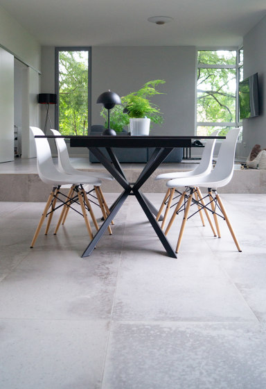 Mea table à induction | Pietra Grey Matte | Cross pieds de table | Tables de cuisson | ATOLL