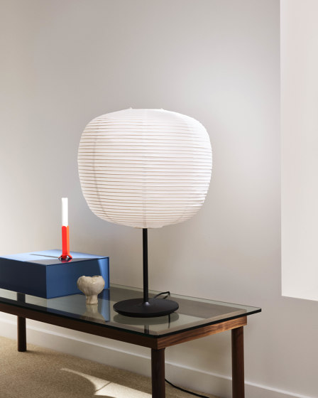 Common Table Lamp Base | Lámparas de sobremesa | HAY